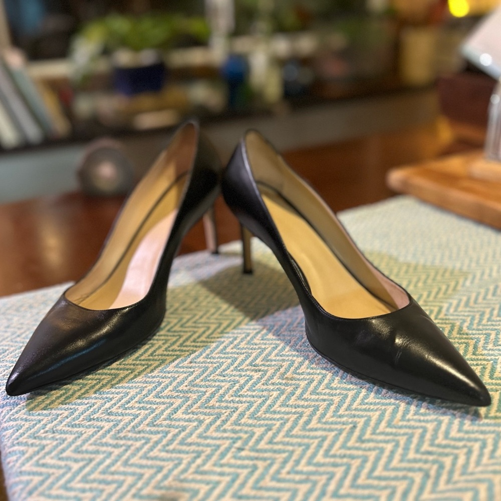 Stuart Weitzman Black Leather Heels — Power 75 Pointed Toe Pump